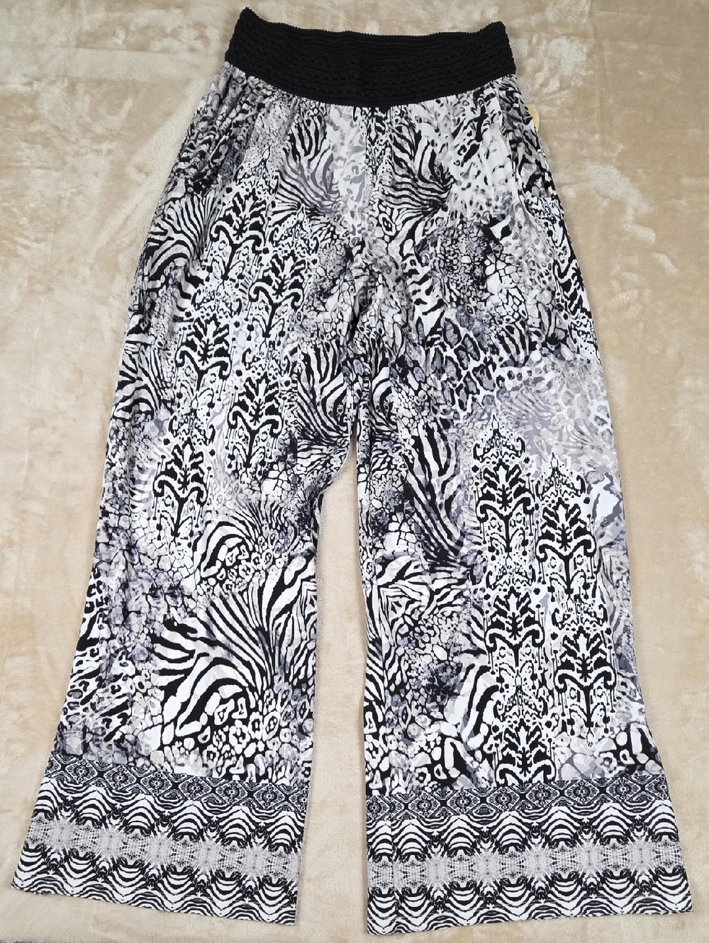 ONE WORLD NWT Black/White Palazzo Pants